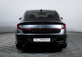 Подержанный автомобиль Hyundai Sonata 2020 года (6 фото)