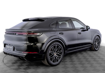 Подержанный автомобиль Porsche Cayenne 2023 года (5 фото)