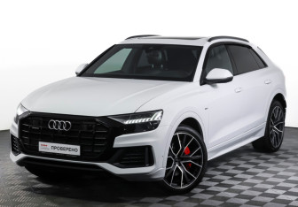 Подержанный автомобиль Audi Q8 2019 года (24 фото)