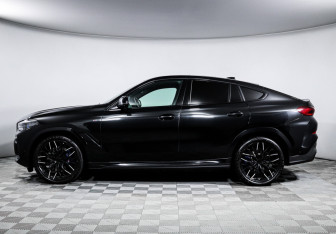 Подержанный автомобиль BMW X6 2020 года (8 фото)