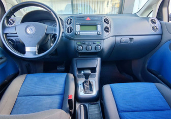 Подержанный автомобиль Volkswagen Golf Plus 2008 года (13 фото)