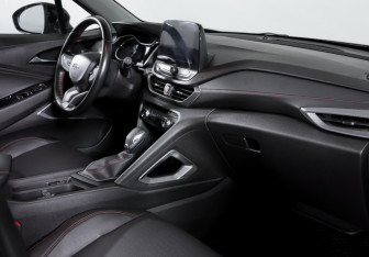 Подержанный автомобиль Chevrolet Orlando 2021 года (9 фото)