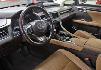 Подержанный автомобиль Lexus RX 2016 года (16 фото)