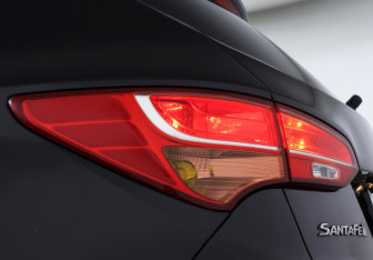 Подержанный автомобиль Hyundai Santa Fe 2013 года (22 фото)