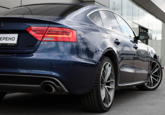 Подержанный автомобиль Audi A5 Liftback 2013 года (21 фото)