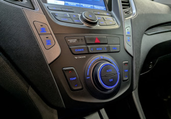 Подержанный автомобиль Hyundai Santa Fe 2014 года (21 фото)