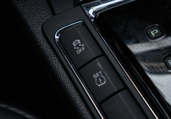 Подержанный автомобиль Skoda Superb Liftback 2012 года (15 фото)