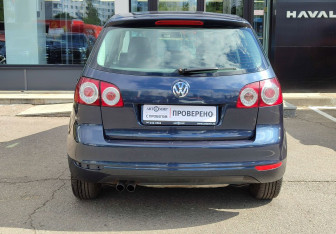 Подержанный автомобиль Volkswagen Golf Plus 2011 года (6 фото)
