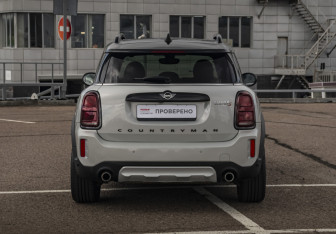 Подержанный автомобиль MINI Countryman 2020 года (6 фото)