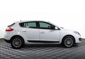 Подержанный автомобиль Renault Megane Hatchback 2012 года (4 фото)