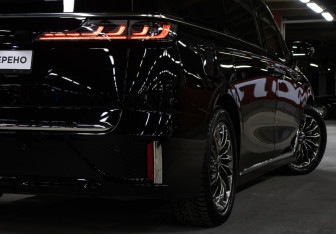 Подержанный автомобиль Voyah Dream 2022 года (34 фото)