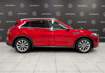 Подержанный автомобиль Infiniti QX50 2021 года (4 фото)