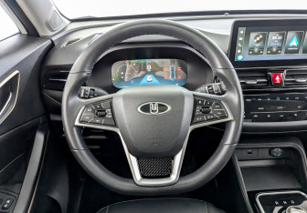 Подержанный автомобиль Москвич 3е 2023 года (22 фото)