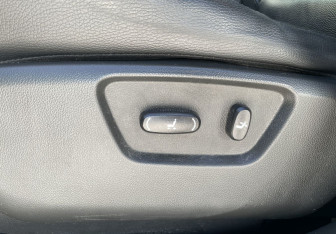 Подержанный автомобиль Opel Antara 2014 года (15 фото)