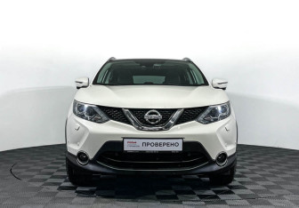 Подержанный автомобиль Nissan Qashqai 2017 года (2 фото)
