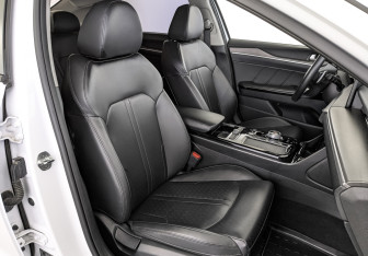 Подержанный автомобиль Kia K5 2023 года (24 фото)