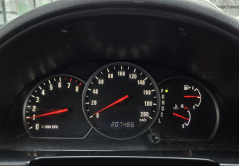 Подержанный автомобиль Suzuki Grand Vitara 2003 года (12 фото)