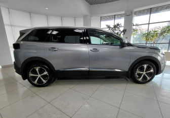 Подержанный автомобиль Peugeot 5008 Suv 2018 года (4 фото)