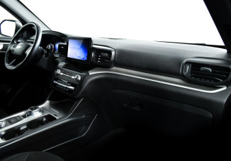 Подержанный автомобиль Ford Explorer 2020 года (7 фото)