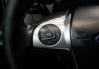 Подержанный автомобиль Ford Focus Hatchback 2013 года (19 фото)