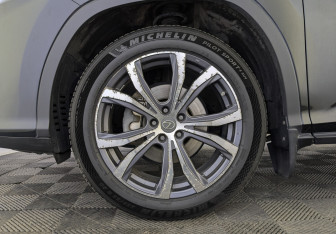 Подержанный автомобиль Lexus RX 2019 года (12 фото)