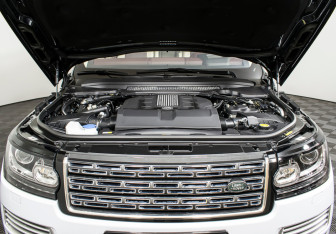 Подержанный автомобиль Land Rover Range Rover 2016 года (27 фото)