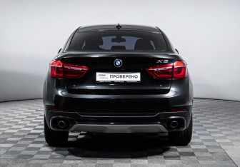 Подержанный автомобиль BMW X6 2016 года (6 фото)
