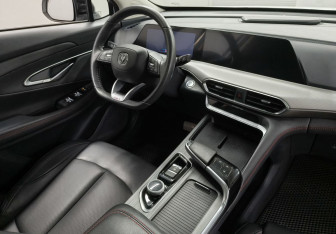 Подержанный автомобиль Changan UNI-T 2023 года (10 фото)