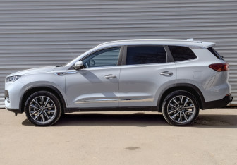 Подержанный автомобиль Chery Tiggo 8 Pro Max 2024 года (8 фото)