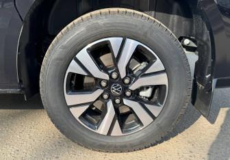 Новый Volkswagen Caravelle 2025 (14 фото)