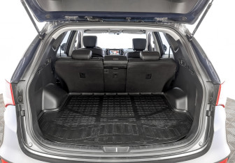 Подержанный автомобиль Hyundai Santa Fe 2015 года (10 фото)