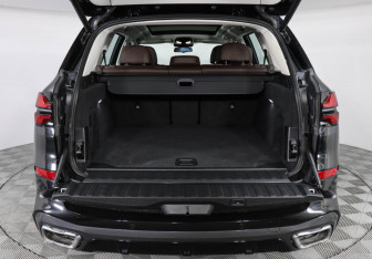 Новый BMW X5 2025 (9 фото)