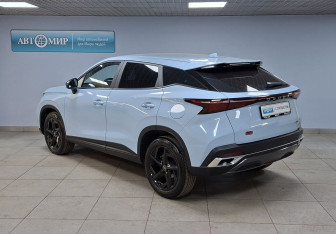 Подержанный автомобиль Omoda C5 2023 года (7 фото)