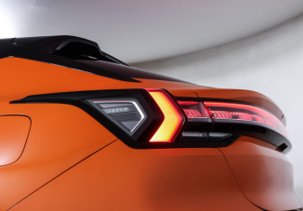 Подержанный автомобиль Zeekr 001 2024 года (26 фото)