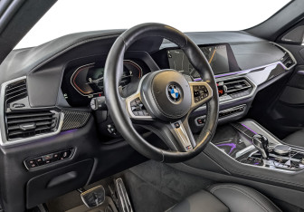 Подержанный автомобиль BMW X6 2021 года (15 фото)