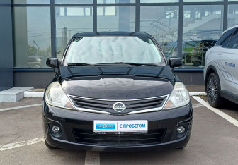 Подержанный автомобиль Nissan Tiida Hatchback 2007 года (2 фото)