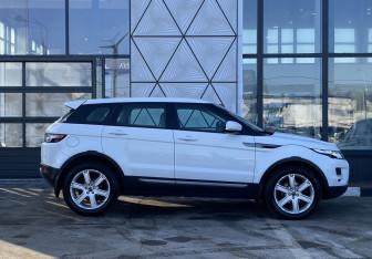 Подержанный автомобиль Land Rover Range Rover Evoque 2012 года (4 фото)