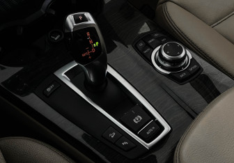 Подержанный автомобиль BMW X3 2011 года (16 фото)