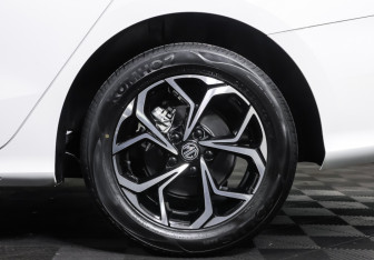 Подержанный автомобиль Chevrolet Captiva 2012 года (25 фото)