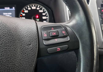 Подержанный автомобиль Volkswagen Tiguan 2013 года (23 фото)