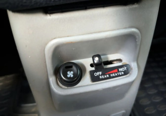 Подержанный автомобиль Mitsubishi Pajero Sport 2006 года (12 фото)