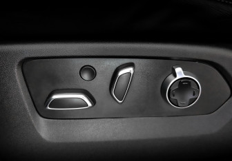 Подержанный автомобиль Cadillac Escalade Suv 2021 года (22 фото)