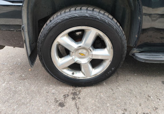 Подержанный автомобиль Chevrolet Tahoe 2013 года (12 фото)