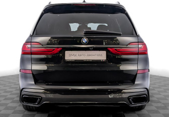 Подержанный автомобиль BMW X7 2020 года (6 фото)