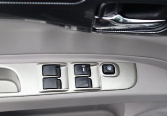 Подержанный автомобиль Mitsubishi Pajero Sport 2014 года (11 фото)
