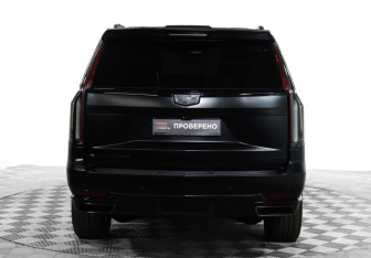 Подержанный автомобиль Cadillac Escalade Suv 2022 года (6 фото)