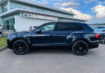 Подержанный автомобиль Bentley Bentayga 2018 года (8 фото)