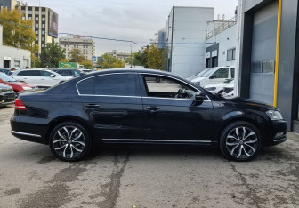Подержанный автомобиль Volkswagen Passat Sedan 2013 года (4 фото)