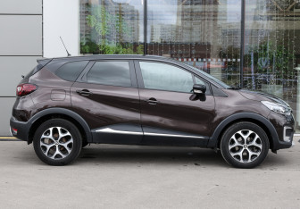 Подержанный автомобиль Renault Kaptur 2019 года (4 фото)