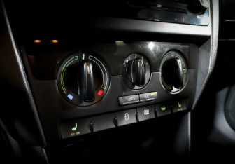 Подержанный автомобиль Skoda Rapid Liftback 2019 года (23 фото)